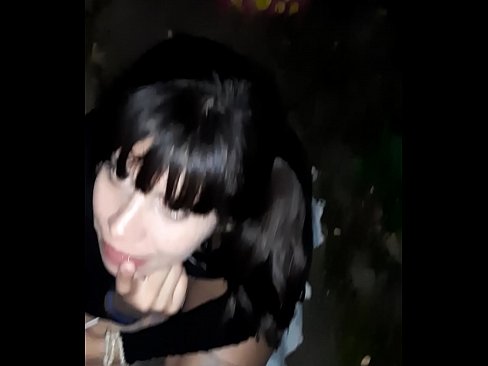 ❤️ रस्त्यावर कँडीच्या बदल्यात लिंग सुजले ❤❌ आमच्याकडे ❌️